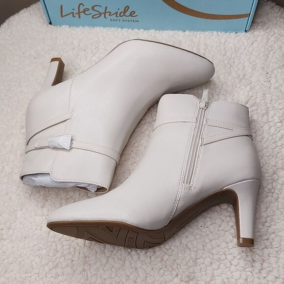 New Life Stride Guild Ankle Bootie Color Bone Size 7 Wide - Picture 7 of 8